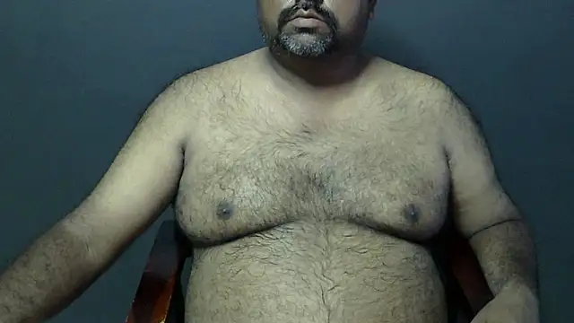 Snapshot of hairysubcub_70 chatting on 09-16-25, 05:52 hairysubcub 70 online show from 09-16-25, 05:52