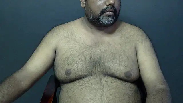 Snapshot of hairysubcub_70 chatting on 09-28-25, 07:25 hairysubcub 70 online show from 09-28-25, 07:25
