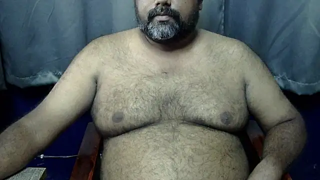 Snapshot of hairysubcub_70 chatting on 10-11-25, 07:18 hairysubcub 70 online show from 10-11-25, 07:18