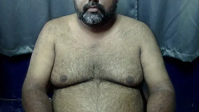 Snapshot of hairysubcub_70 chatting on 10-12-25, 07:51 hairysubcub 70 online show from 10-12-25, 07:51