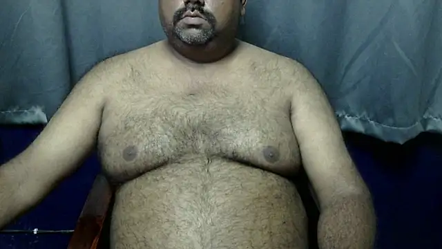 Snapshot of hairysubcub_70 chatting on 10-28-25, 06:50 hairysubcub 70 online show from 10-28-25, 06:50