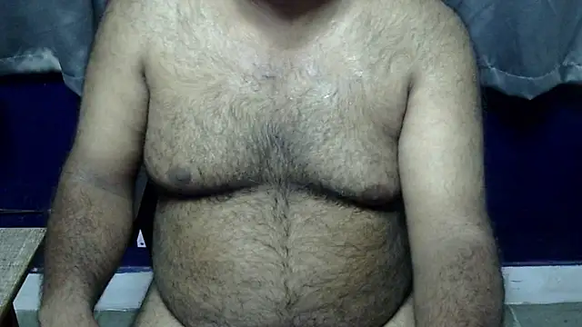 Snapshot of hairysubcub_70 chatting on 10-31-25, 03:57 hairysubcub 70 online show from 10-31-25, 03:57