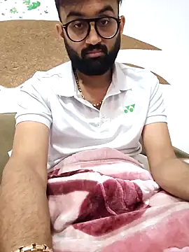 Snapshot of love4shownude chatting on 12-27-24, 02:47 love4shownude online show from 12-27-24, 02:47