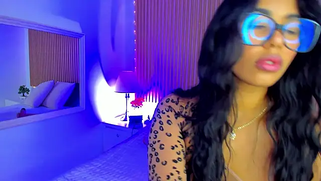 GenesisRuiz online show from 01-26-25, 04:51