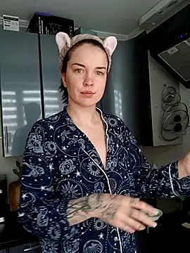 LazyTanukii online show from 10-05-25, 06:56