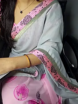 aliyaah singh online show from 10-28-25, 05:48