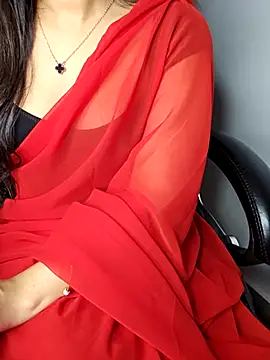 Snapshot of aliyaah_singh chatting on 12-21-25, 06:48 aliyaah singh online show from 12-21-25, 06:48