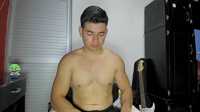 Snapshot of VincentSavage chatting on 02-11-26, 12:15 VincentSavage online show from 02-11-26, 12:15