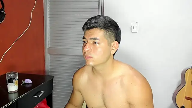 Snapshot of VincentSavage chatting on 03-16-26, 03:56 VincentSavage online show from 03-16-26, 03:56