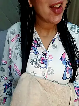 Queen sousou online show from 12-03-25, 11:25