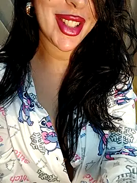 Queen sousou online show from 12-04-25, 01:31