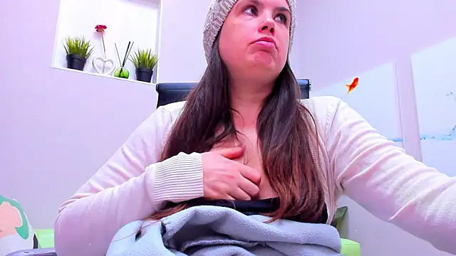 BattyMoll online show from 12-16-24, 06:49