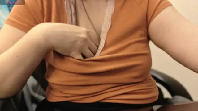 Snapshot of BattyMoll chatting on 11-30-25, 03:27 BattyMoll online show from 11-30-25, 03:27