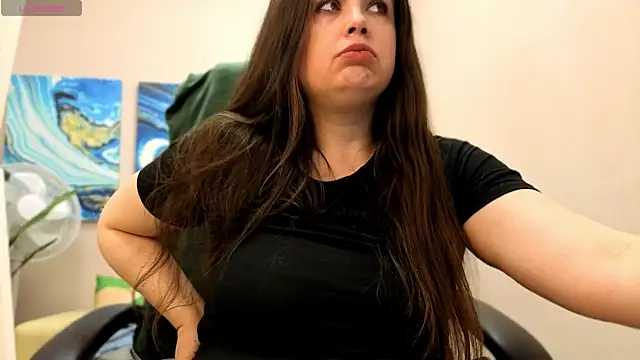 Snapshot of BattyMoll chatting on 12-04-25, 08:50 BattyMoll online show from 12-04-25, 08:50