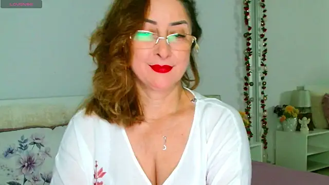Snapshot of Tyana40 chatting on 07-20-26, 01:20 Tyana40 online show from 07-20-26, 01:20