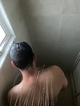 Snapshot of towers_j chatting on 10-05-25, 05:11 towers j online show from 10-05-25, 05:11