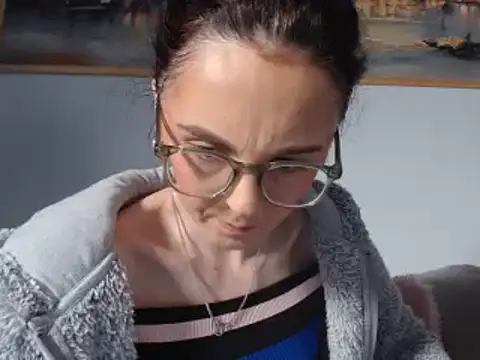 Snapshot of cleophee chatting on 01-28-25, 10:12 cleophee online show from 01-28-25, 10:12