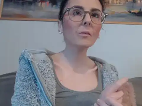 Snapshot of cleophee chatting on 02-01-25, 07:57 cleophee online show from 02-01-25, 07:57