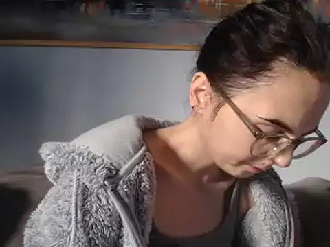 Snapshot of cleophee chatting on 02-03-25, 10:03 cleophee online show from 02-03-25, 10:03