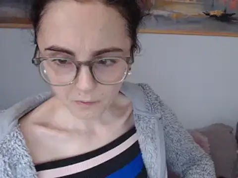 Snapshot of cleophee chatting on 02-04-25, 09:49 cleophee online show from 02-04-25, 09:49