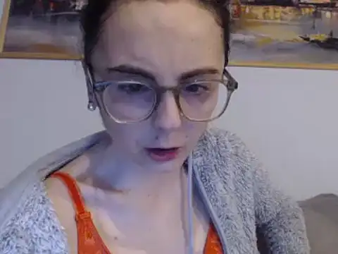 Snapshot of cleophee chatting on 02-05-25, 06:46 cleophee online show from 02-05-25, 06:46