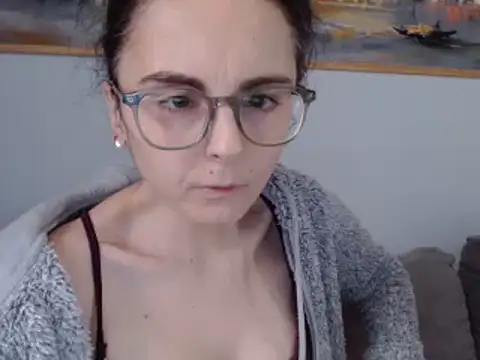 Snapshot of cleophee chatting on 02-11-25, 10:04 cleophee online show from 02-11-25, 10:04