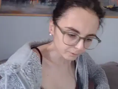 Snapshot of cleophee chatting on 02-11-25, 01:09 cleophee online show from 02-11-25, 01:09