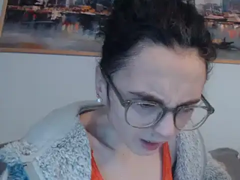 Snapshot of cleophee chatting on 02-15-25, 07:27 cleophee online show from 02-15-25, 07:27