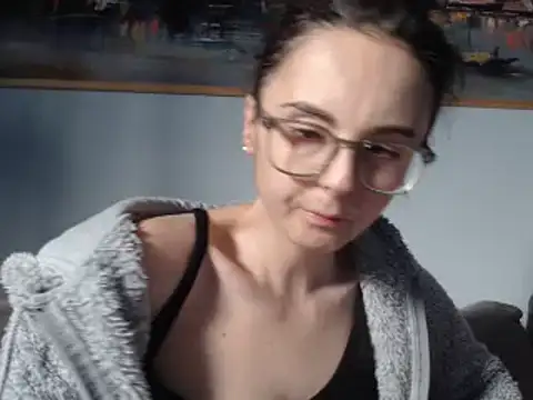 Snapshot of cleophee chatting on 02-17-25, 09:46 cleophee online show from 02-17-25, 09:46