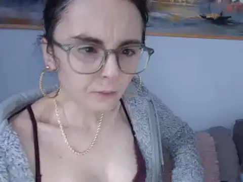 Snapshot of cleophee chatting on 03-19-25, 06:46 cleophee online show from 03-19-25, 06:46