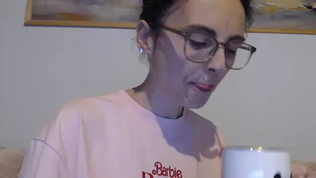 Snapshot of cleophee chatting on 09-24-25, 05:22 cleophee online show from 09-24-25, 05:22