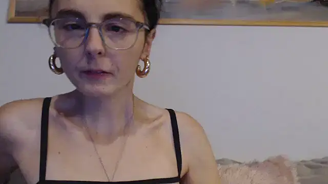 Snapshot of cleophee chatting on 10-06-25, 05:38 cleophee online show from 10-06-25, 05:38