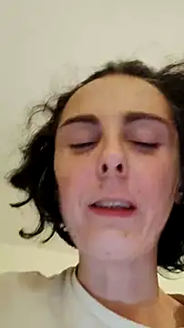 cleophee online show from 11-25-25, 08:09