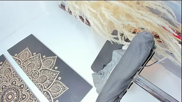 Tamara 18 online show from 09-29-25, 10:42