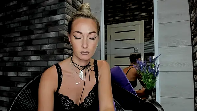 StarryHanna online show from 01-15-25, 08:16