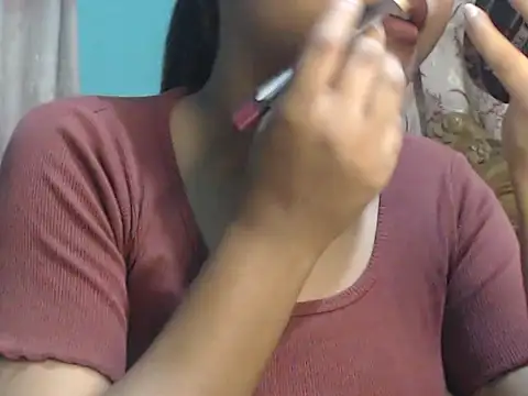 NancyRuvi online show from 11-06-25, 03:24