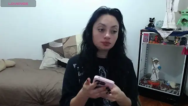 Snapshot of Alexa-Sweet69 chatting on 09-18-25, 06:54 Alexa-Sweet69 online show from 09-18-25, 06:54