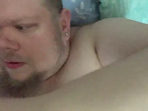 Snapshot of JefBear chatting on 02-07-25, 03:19 JefBear online show from 02-07-25, 03:19