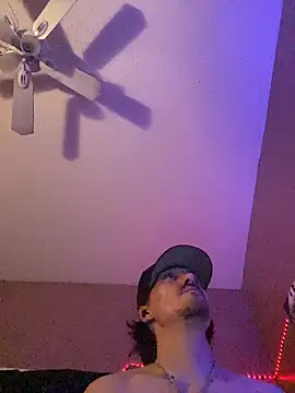 Snapshot of Jbizzle247 chatting on 12-22-25, 06:21 Jbizzle247 online show from 12-22-25, 06:21