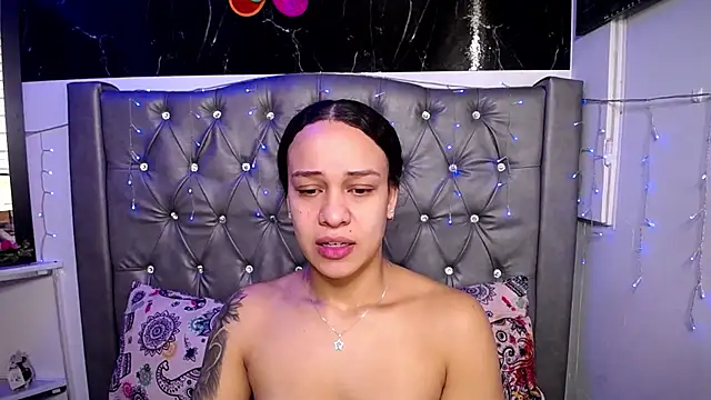 Snapshot of LAILAGUMMY chatting on 02-22-25, 02:41 LAILAGUMMY online show from 02-22-25, 02:41