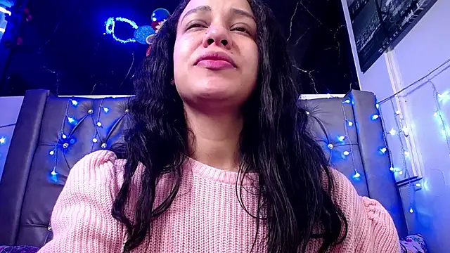 Snapshot of LAILAGUMMY chatting on 03-14-25, 02:41 LAILAGUMMY online show from 03-14-25, 02:41