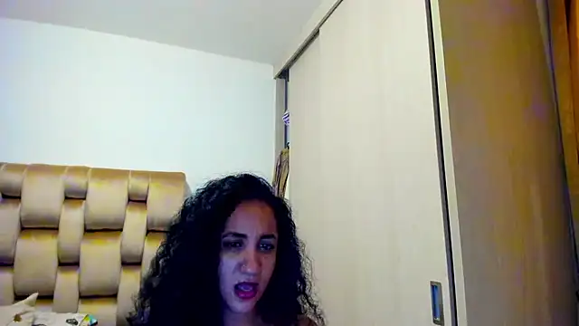 alaskmiller1 online show from 06-25-26, 02:11