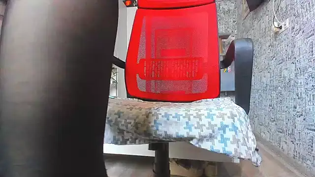 DUSSY PUSSY online show from 12-13-24, 07:36