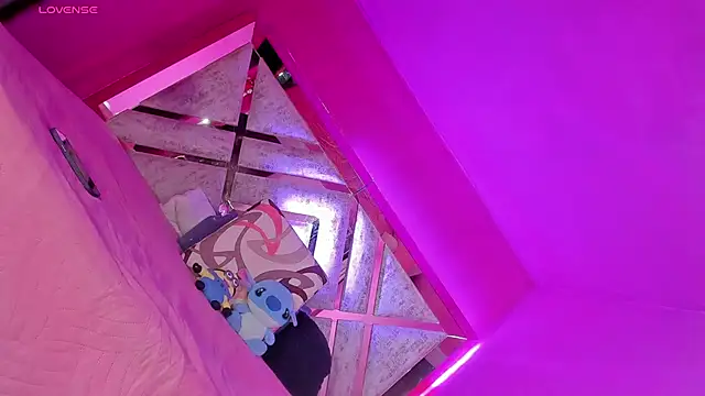 Snapshot of anapuala_sexxx chatting on 12-21-24, 10:39 anapuala sexxx online show from 12-21-24, 10:39