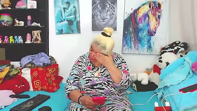 estrellita fugaz16x online show from 01-22-25, 02:37