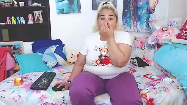 estrellita fugaz16x online show from 02-07-25, 09:48