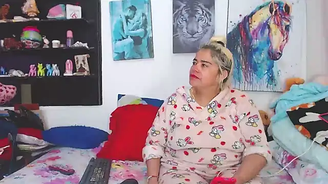 estrellita fugaz16x online show from 03-06-25, 02:51