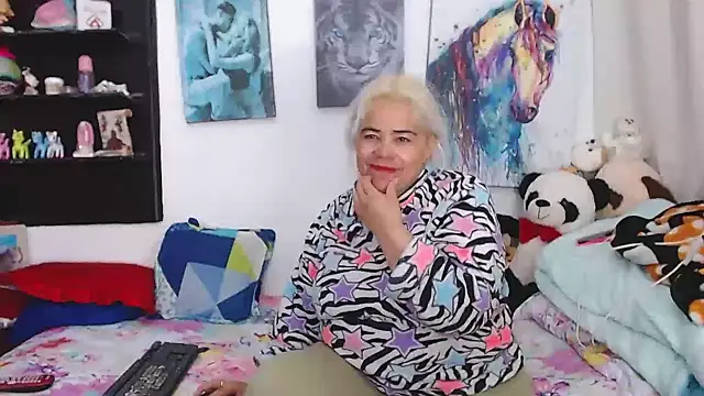 estrellita fugaz16x online show from 03-18-25, 03:09