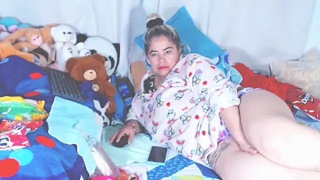 estrellita fugaz16x online show from 09-11-25, 04:01