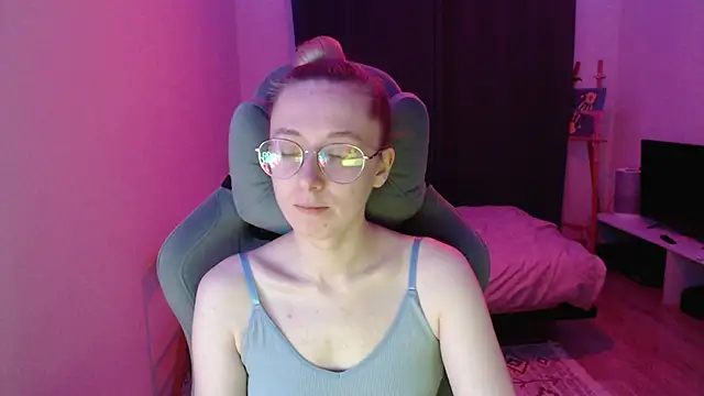 AnabelFrel online show from 10-26-25, 12:38